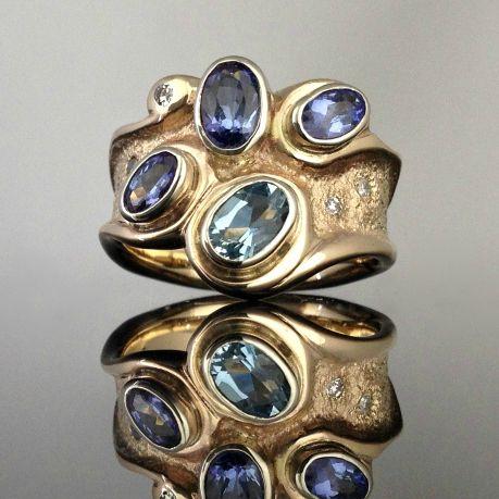Vintage Irregular Golden Blue Crystal Ring-Lydieannejewelry