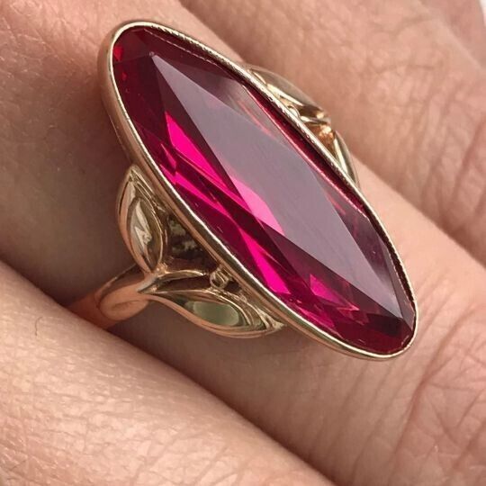 Vintage Garnet Oval Crystal Gold Ring-Lydieannejewelry