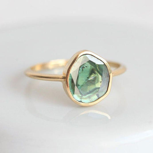 Vintage Green Bright Stone Ring-Lydieannejewelry