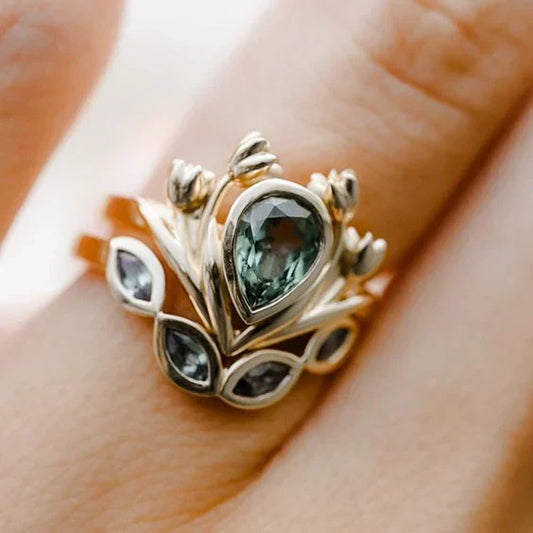 Vintage Green Exotic Crystal Ring-Lydieannejewelry