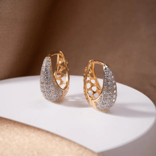 Exotic Earrings with Zirconia in Gold