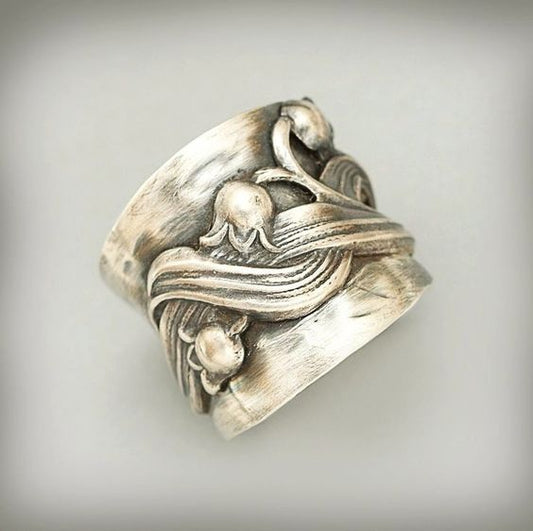 Vintage Silver Wave Ring-Lydieannejewelry