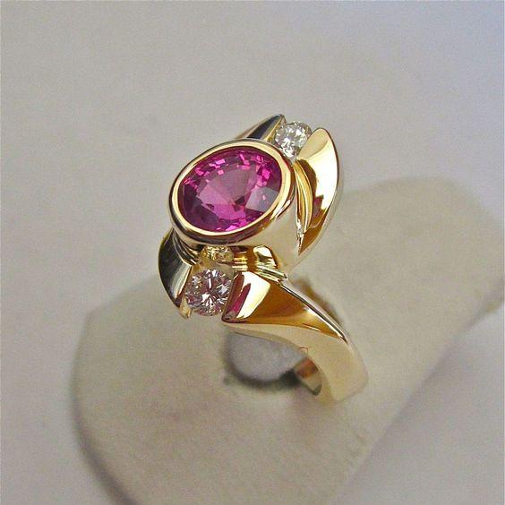 Vintage Garnet Rounded Glass Gold Ring-Lydieannejewelry