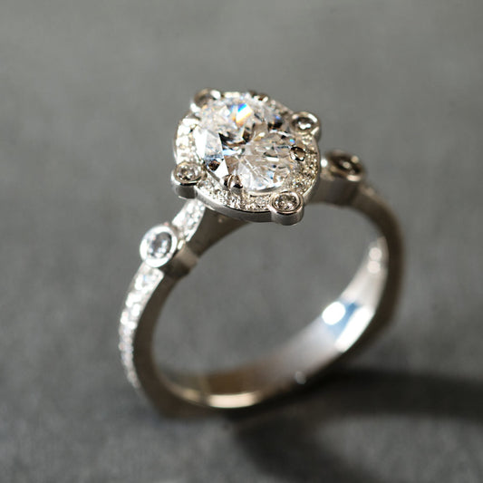 Vintage Elegant Bright Silver Ring-Lydieannejewelry