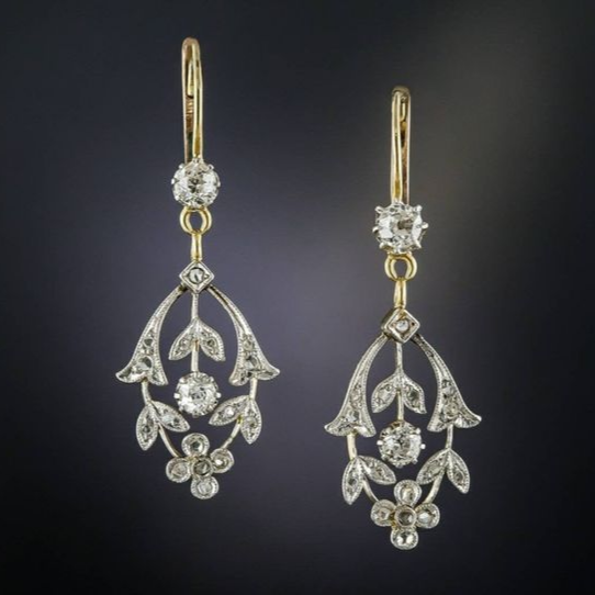 Vintage Dangling Crystaline Earrings-Lydieannejewelry