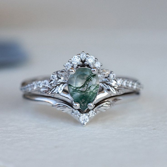 Vintage Greenish Stone Silver Ring-Lydieannejewelry