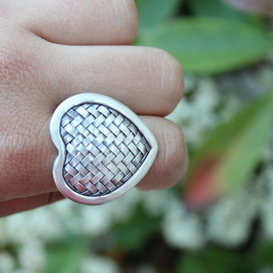Vintage Silver Plated Heart Ring-Lydieannejewelry