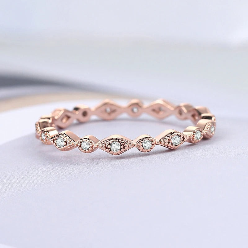 Vintage Rose Gold Diamond Stone & Wavy Design Ring-Lydieannejewelry