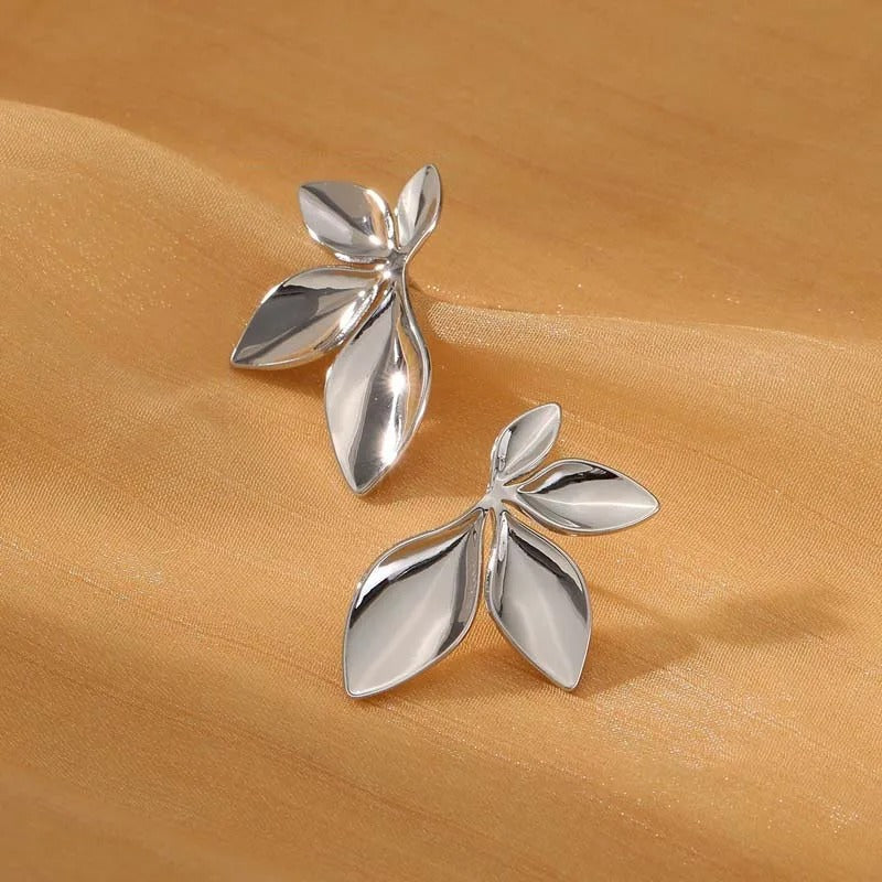 Vintage Silver Floral-Inspired Leaf Earrings-Lydieannejewelry