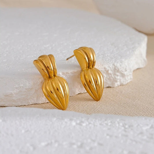 Vintage Sculpted Gold Stud Earrings-Lydieannejewelry
