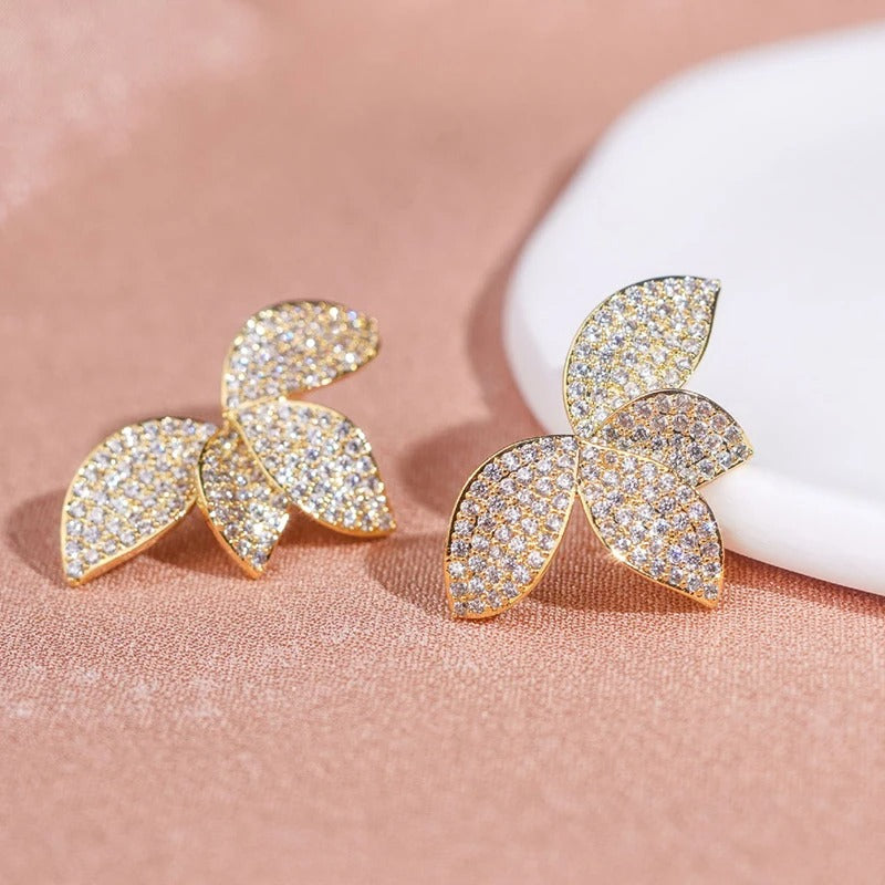 Gold Vintage Leaf Stud Earrings-Lydieannejewelry