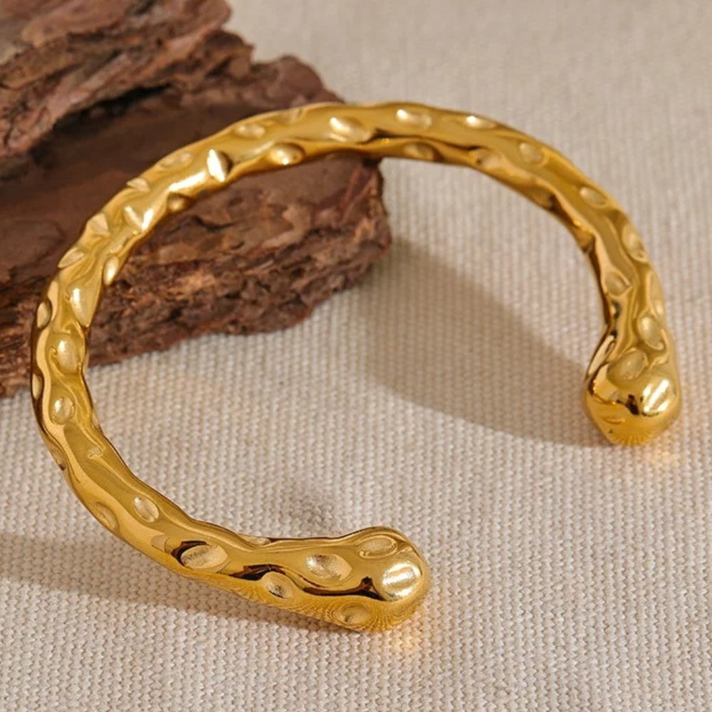 Vintage Sculpted Gold Open Cuff Bracelet-Lydieannejewelry