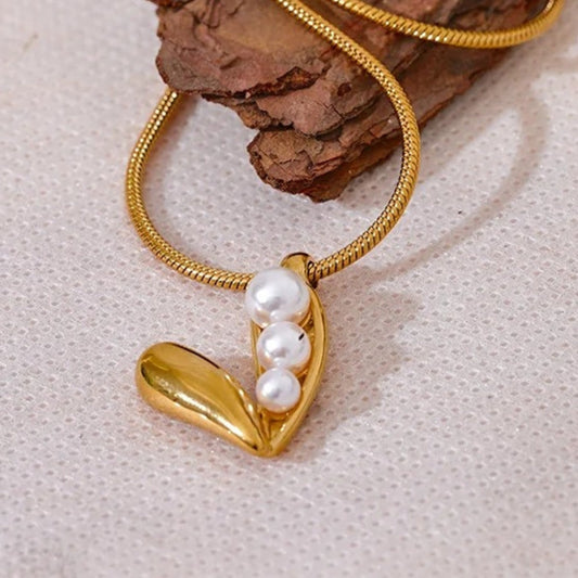 Vintage Pearl & Gold Heart Necklace-Lydieannejewelry