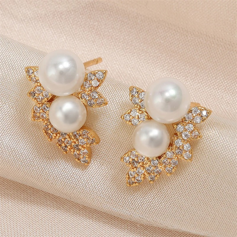 Vintage Pearl & Leaf Gold Stud Earrings-Lydieannejewelry