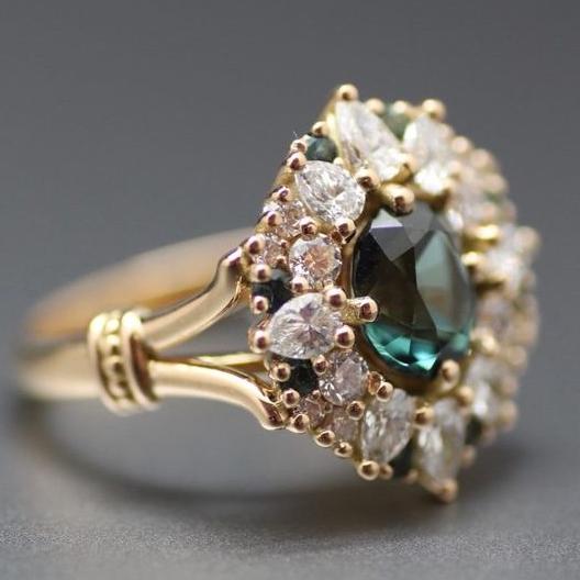Vintage Emerald Bright Zirconia Ring-Lydieannejewelry