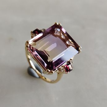 Vintage Purple Cubic Glass Ring-Lydieannejewelry