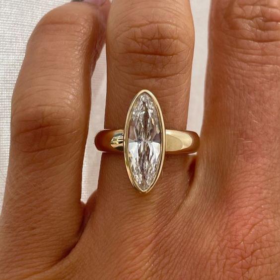 Vintage Oval Crystal Gold Ring-Lydieannejewelry