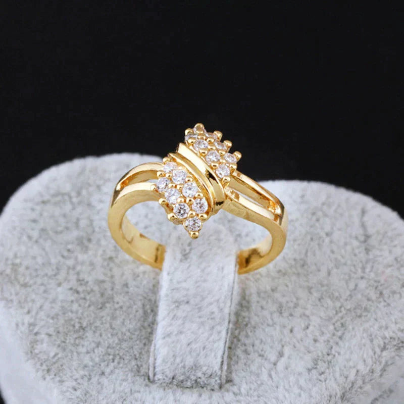 Gold Ring with Diamonds