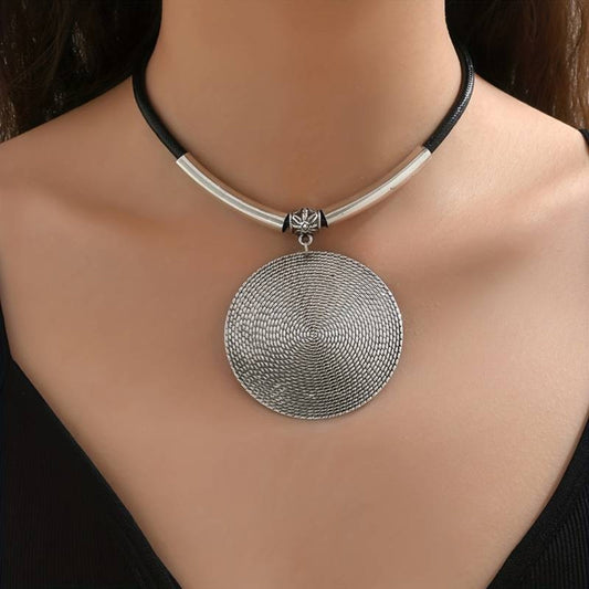 Vintage Rounded Silver Plated Necklace-Lydieannejewelry