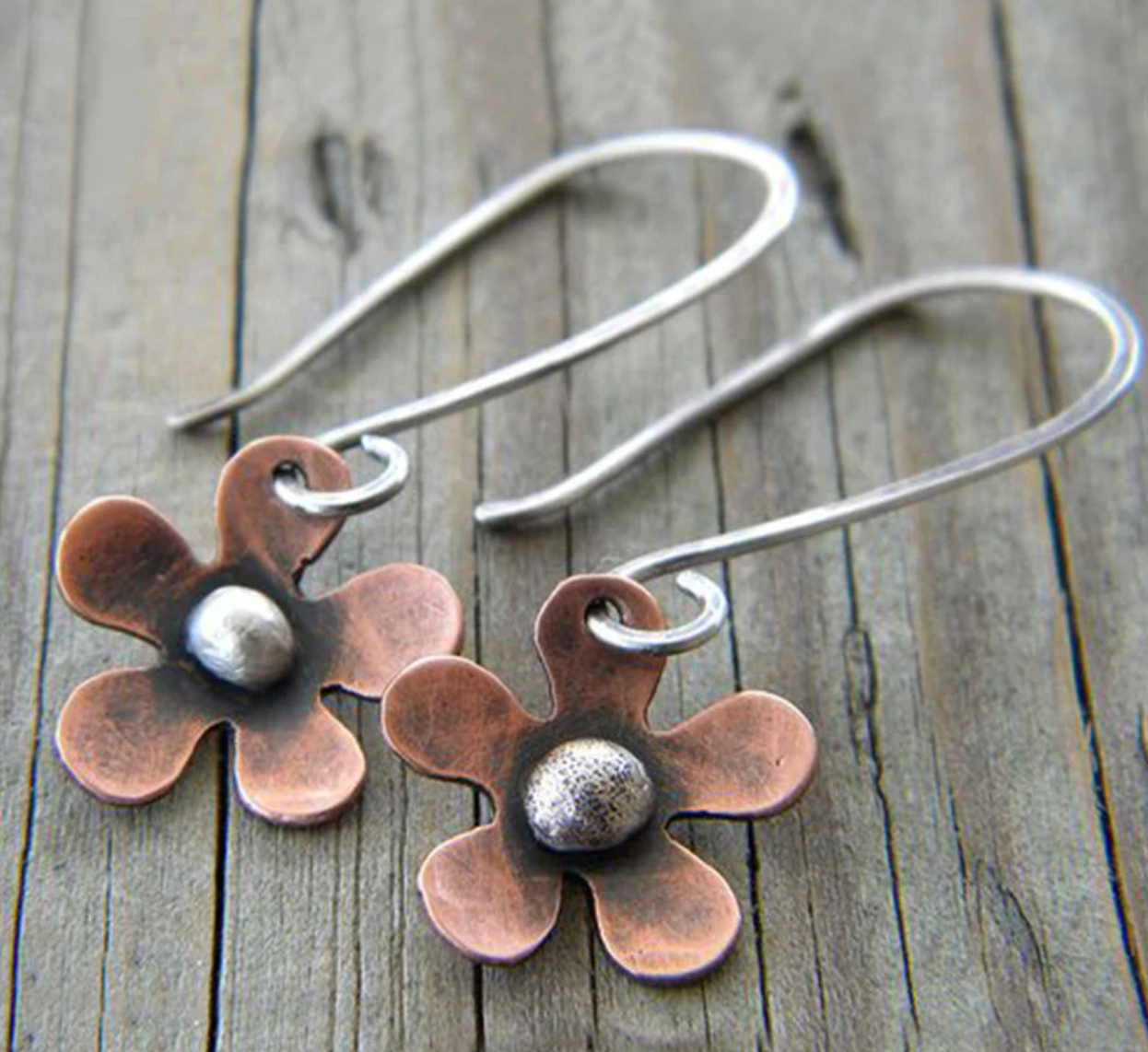 Vintage Flower Earrings in Silver-Emali Jewelry