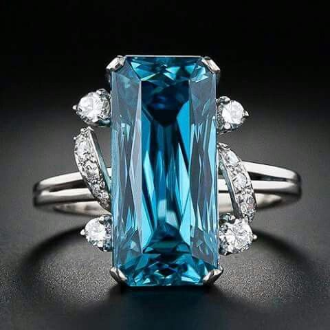 Vintage Rectangular Zirconia Silver Ring-Lydieannejewelry