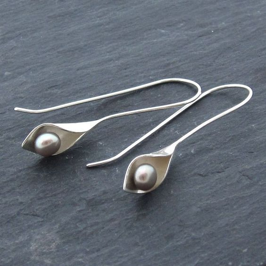 Vintage Leaf & Pearl Earrings-Lydieannejewelry