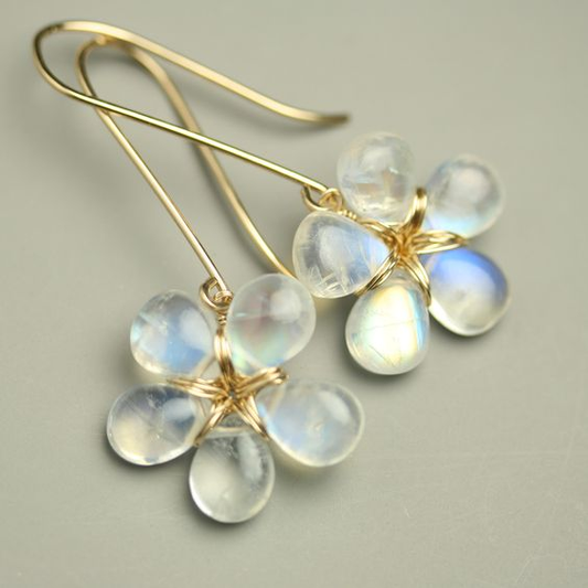 Vintage White Glass Flower Earrings-Lydieannejewelry