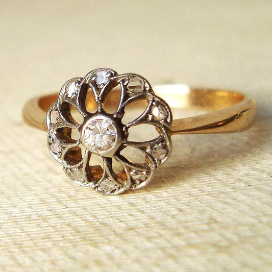 Vintage Crystal Daisy Ring-Lydieannejewelry