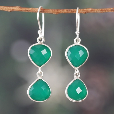 Vintage Dangling Green Glass Earrings-Lydieannejewelry