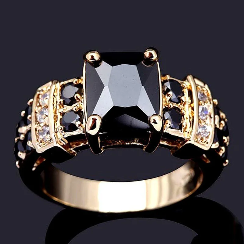 Vintage Black Crystal and Gold Ring-Lydieannejewelry