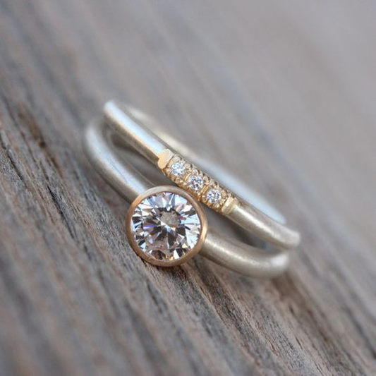 Vintage Thin Silver Zirconia Ring-Lydieannejewelry