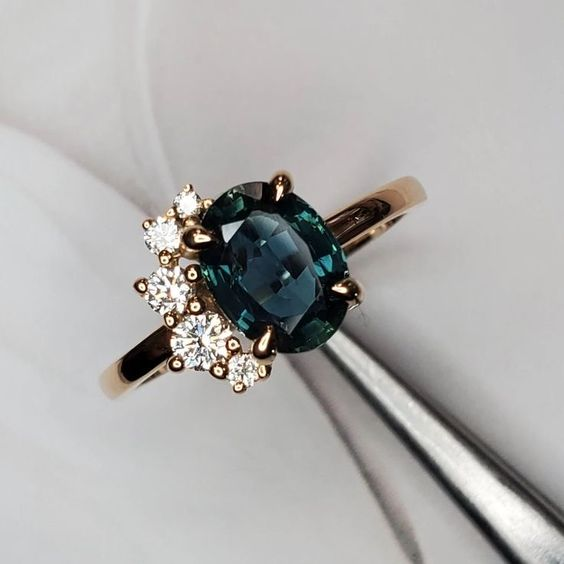 Vintage Dark Blue Crystal Ring-Lydieannejewelry