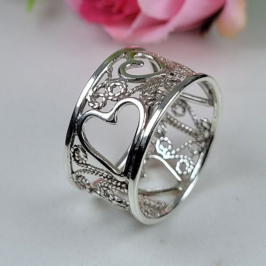 Vintage Hollow Silver Heart Earrings-Lydieannejewelry