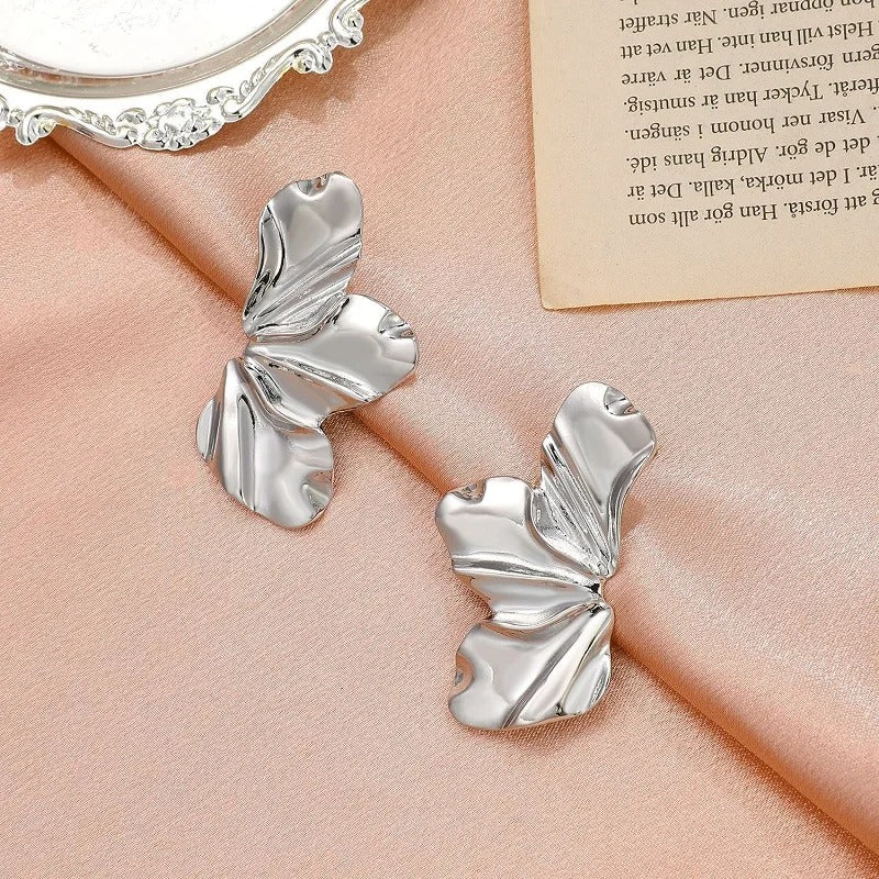 Vintage Silver Petal-Shaped Earrings-Lydieannejewelry