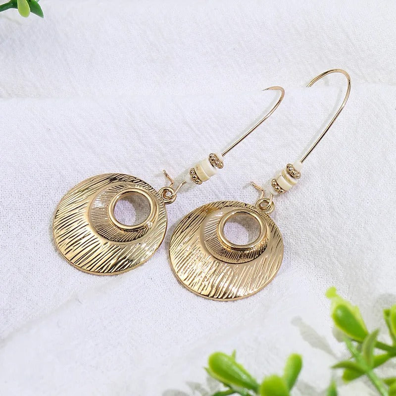 Vintage Gold Oval Hoop Earrings-Lydieannejewelry