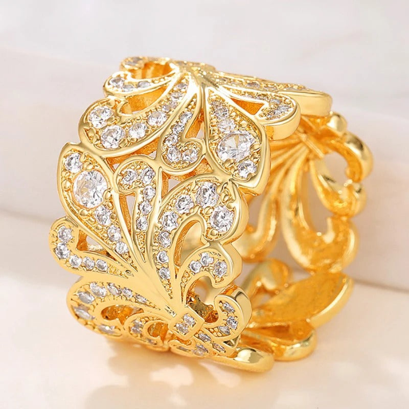 Vintage Gold Floral Pattern Crystal Ring-Lydieannejewelry