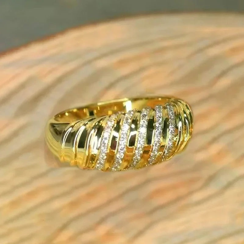 Vintage Gold Curved Stripe Ring-Lydieannejewelry