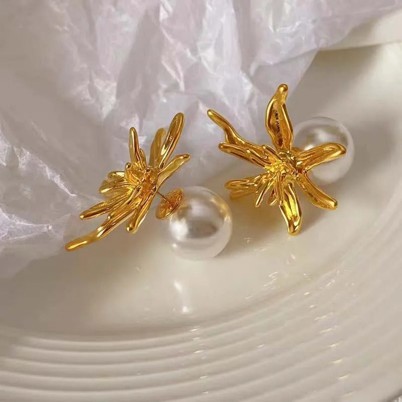 Vintage Gold Flower Pearl Stud Earrings-Lydieannejewelry
