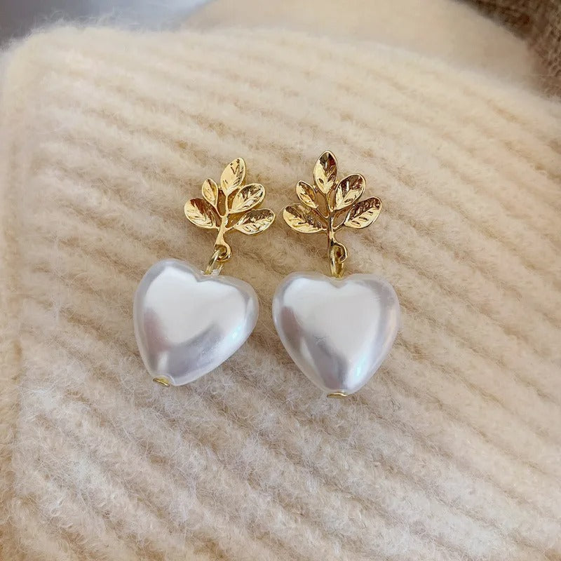 Vintage Gold Leaf Heart Earrings-Lydieannejewelry
