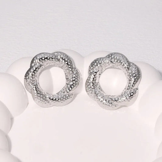 Vintage Silver Hammered Flower Earrings-Lydieannejewelry