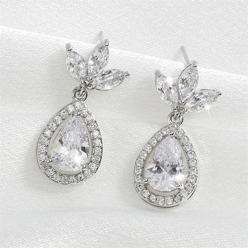 Vintage Silver Leaf & Teardrop Earrings-Lydieannejewelry