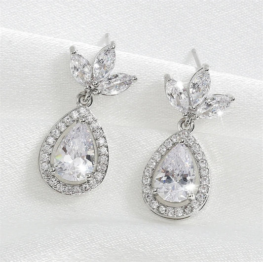 Vintage Silver Leaf & Teardrop Earrings-Lydieannejewelry