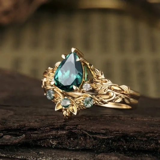 Vintage Floral Green Stone Ring-Lydieannejewelry